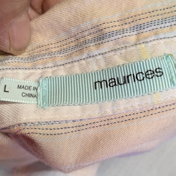 Women's Maurice's Button Down Shirt - Picture 3 of 3